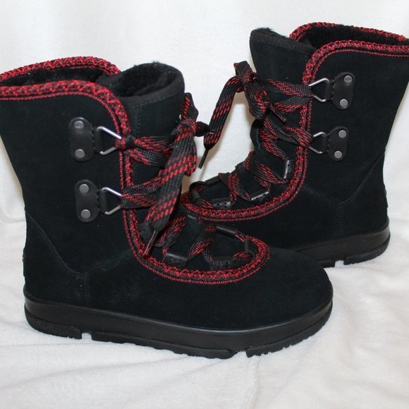 NIB UGG WOMEN'S SUEDE SHEARLING LINED HIKER WINTER‎ BOOTS BLACK RED - Picture 1 of 8